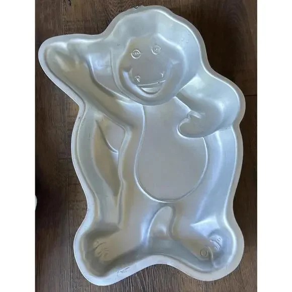 Wilton Cake Pans Lot of 8: Michelangelo,Barney,Smurf, Pooh, Clown, Dinos, Doll - Picture 5 of 11